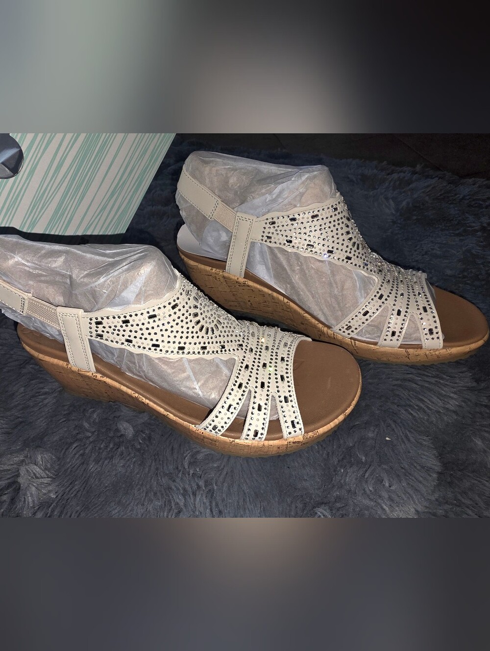 Cali from Skechers BEVERLEE DAZZLING CHARM sandals Sz 8